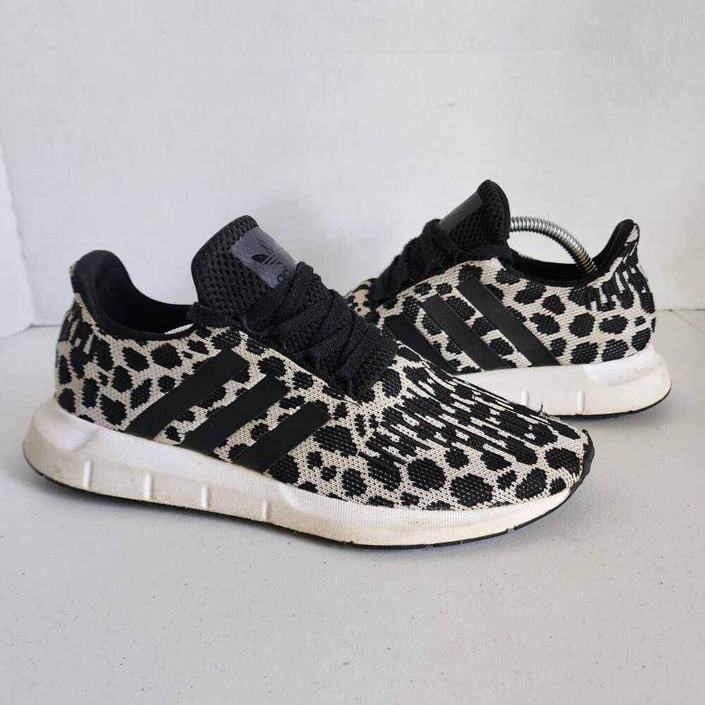 Adidas Swift Run Shoes Womens 7 Black White Leopard Cheetah BD7962